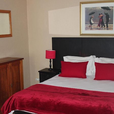 25 On Fitzpatrick Apartment Parow Ngoại thất bức ảnh