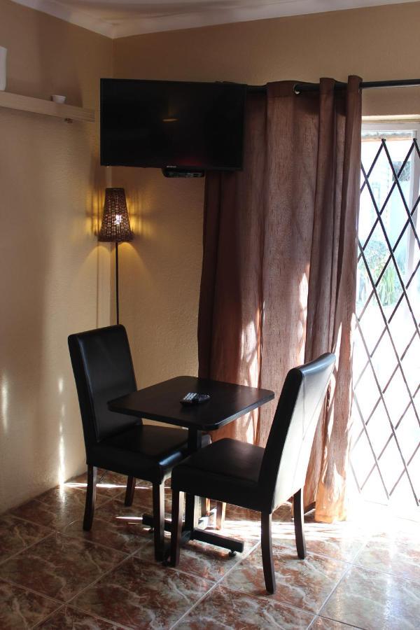 25 On Fitzpatrick Apartment Parow Ngoại thất bức ảnh