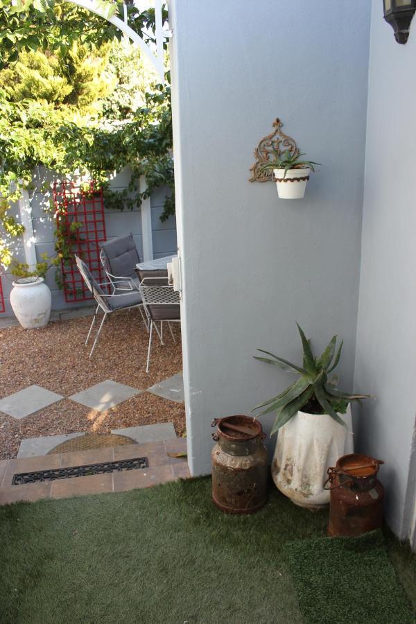 25 On Fitzpatrick Apartment Parow Ngoại thất bức ảnh