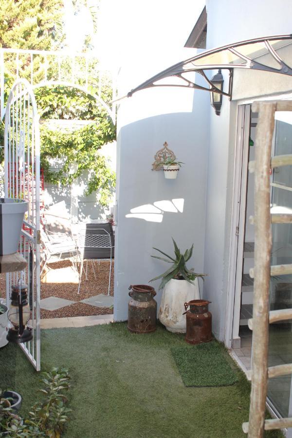 25 On Fitzpatrick Apartment Parow Ngoại thất bức ảnh