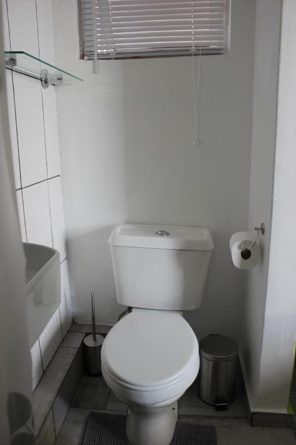 25 On Fitzpatrick Apartment Parow Ngoại thất bức ảnh