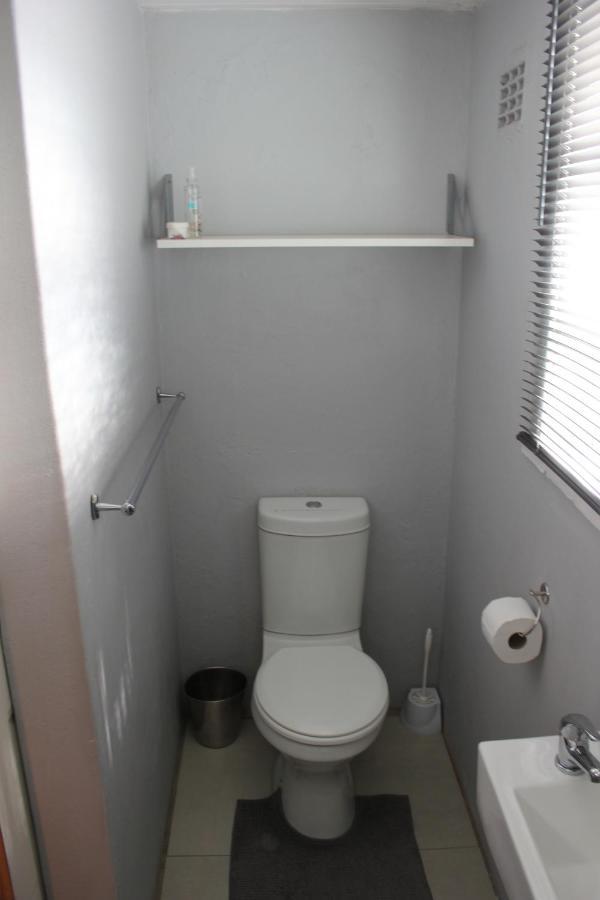 25 On Fitzpatrick Apartment Parow Ngoại thất bức ảnh